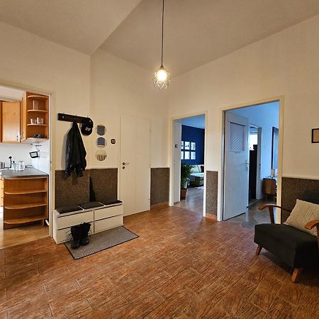 Stone Square Apartment 브라티슬라바 외부 사진